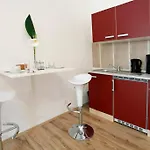 公寓式酒店 Design 3*